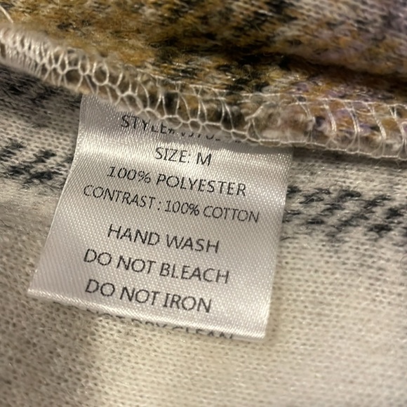 Shacket - Picture 4 of 4